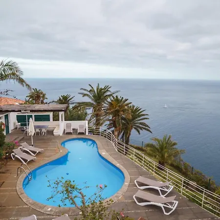 Da Falesia-with Pool And Views Vakantiehuis Caniço